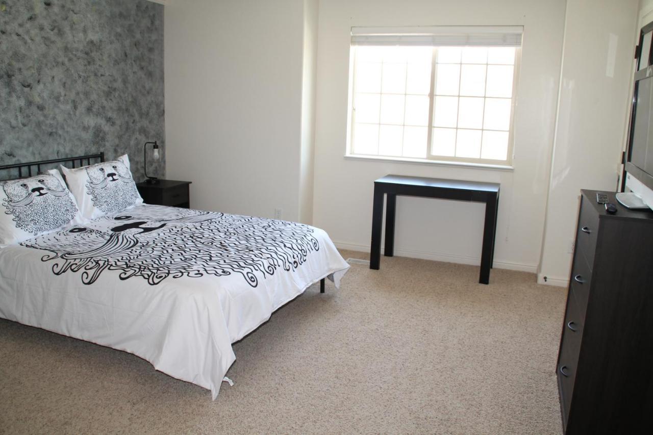 3 Queen Beds, 1 Twin Bed, 2 Rooms, 1 And A Half Bath, Self Check-In, Flexcation Equipped アイダホフォールズ エクステリア 写真